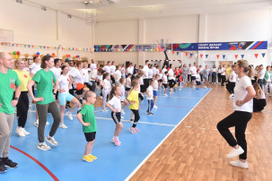 Городской спортивный праздник «Семейные каникулы» среди родителей и воспитанников ДОУ Городской спортивный праздник «Семейные каникулы» среди родителей и воспитанников ДОУ.